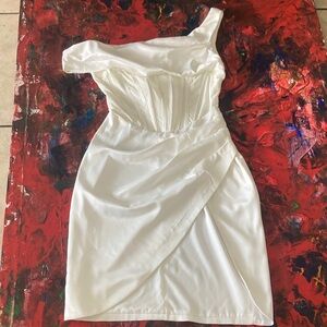 Elegant White One-Shoulder Dress
